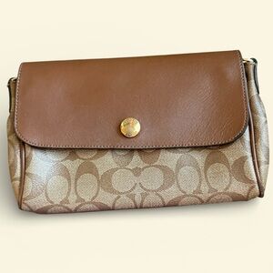 Coach Signature Canvas Reversible Brown/Red Shoulder Bag